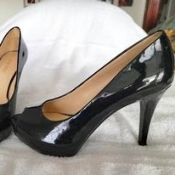NINE WEST black patent leather, size 6 - Picture 1 of 1
